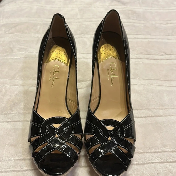 Cole Haan Peeptoe Patent Leather Heels Size 9.5 Medium 4 1/2” heel EUC - Picture 3 of 6